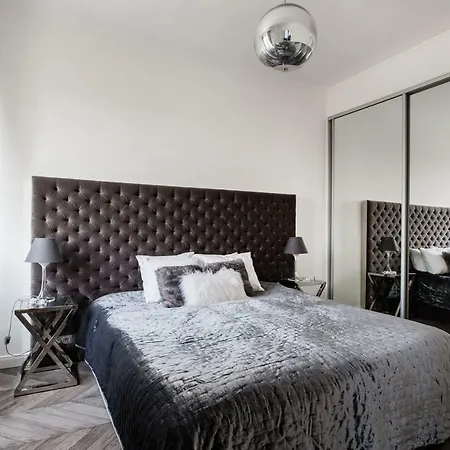 Eye Of Penthouse * בודפשט